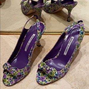 Manolo Blahnik shoe size 36.5 slightly worn